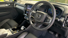 Volvo XC40 2.0 B4P Ultra Dark 5dr Auto Petrol Estate